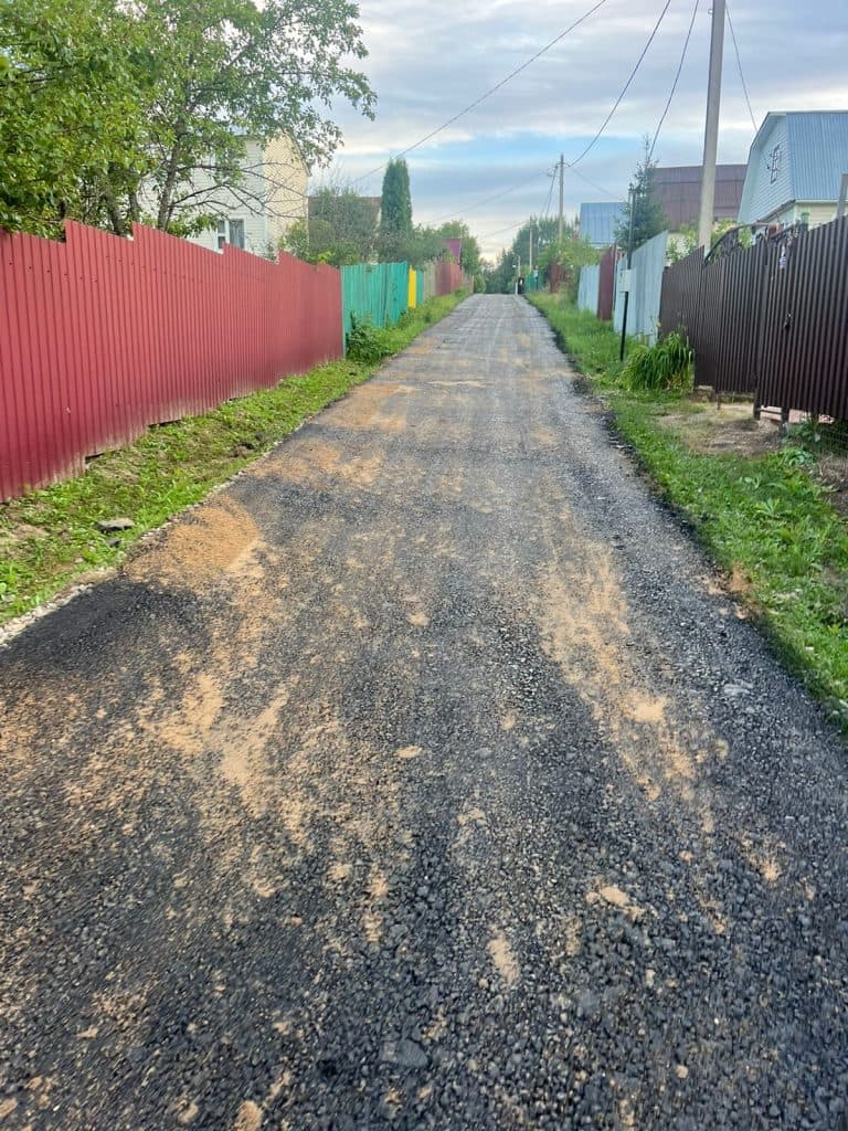Укладка асфальтовой крошки в СНТ «Луч»